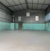 Cho thuê kho xưởng 400m2 nền gạch sạch sẽ