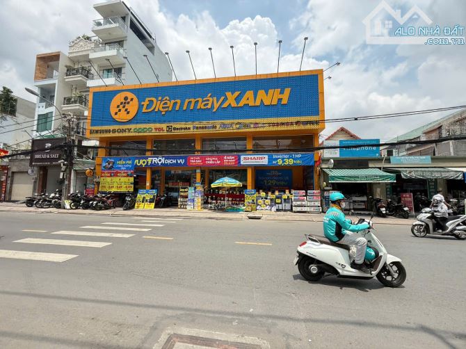Chủ Bán Gấp Nhà MT Phan Đăng Lưu P3 Phú Nhuận DT 15 x 31m- GPXD : 2H 14Tầng-  Giá 180 tỷ