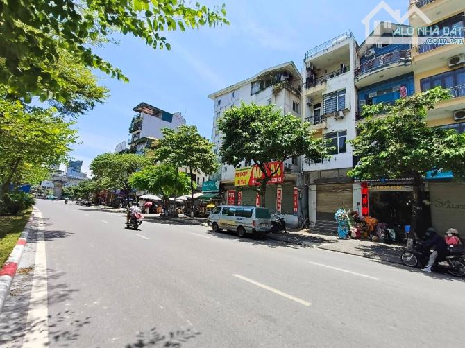Bán nhà Mặt Pố Nguyễn Phong Sắc, Dịch Vọng. Cầu Giấy. Gần Nghĩa Tân, Tô Hiệu.Giá : 36,5 Tỷ