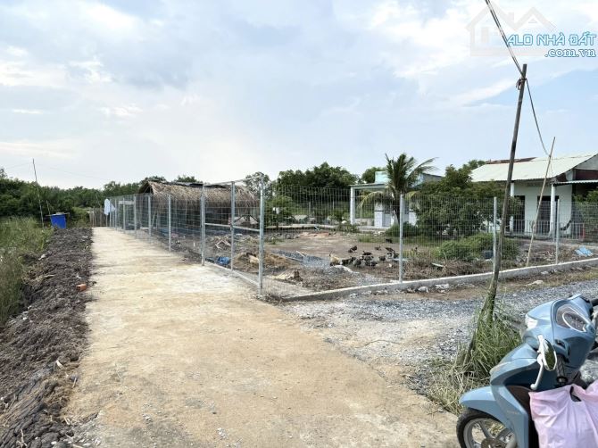 Cần bán 508m2 đất nuôi thuỷ sản, ở ấp 2-3, xã Hiệp Phước, huyện Nhà Bè giá 1 tỷ - 3