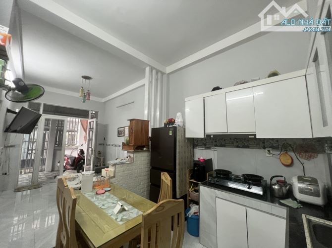 Siêu Hót 3 Tầng btct Trường Thọ, Gần chợ Thủ Đức, 4x13, Giá 4tỷ6 50m2 - 2