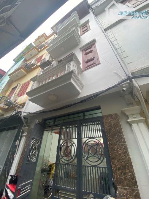 🔥 GIÁ TỐT- BÁN NHÀ PHỐ NGUYỄN CHÍNH – 32M² – 4 TẦNG – GIÁ 10.3 TỶ