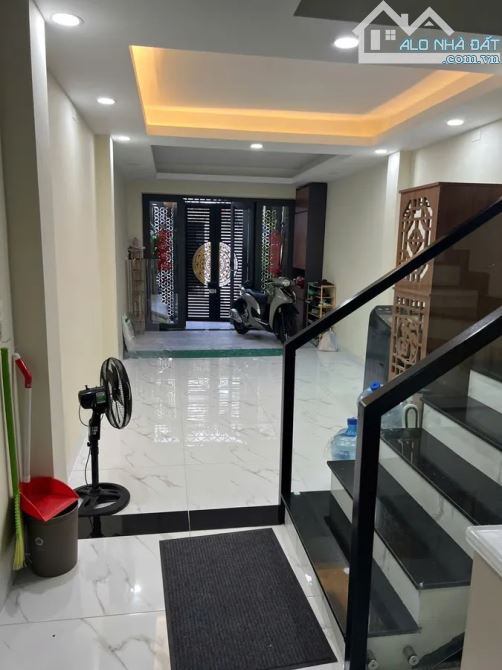Bán nhà hẻm 8M Gò Dầu Tân Phú, 70m2, mới xây, 4 tầng cách MT 50m gần Aeon Mall chỉ 9.7 tỷ