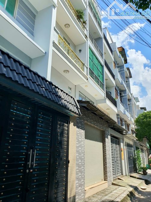 Giảm sâu 1,5tỷ! Bán Gấp Nhà 2 Tầng Lầu 94m2 HXH Đỗ Cửa Ngay Nguyễn Văn Đậu P5 - Chỉ 8 tỷ 5