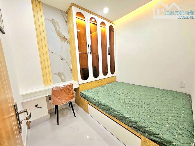 Cực Hiếm! Bán Gấp Nhà MTKD 2 Tầng Lầu 40m2- Ngay Phan Đăng Lưu- P3 Bình Thạnh- Nhỉnh 6 tỷ