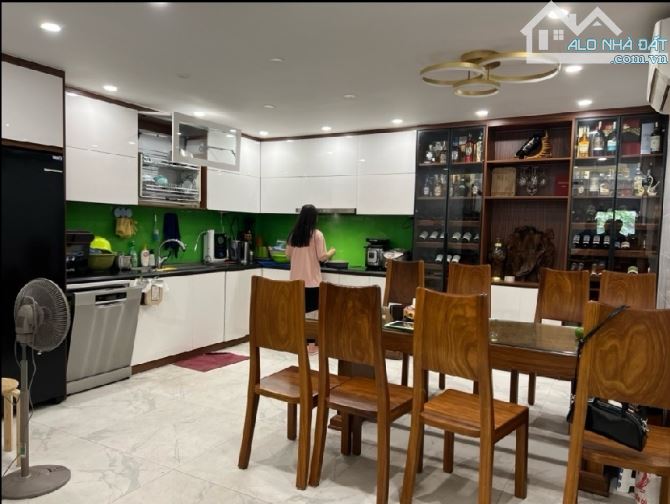:  🎯 BÁN NHÀ ĐẸP TRÍCH SÀI – GẦN HỒ TÂY – Ô TÔ VÀO TẬN CỬA – SỔ VUÔNG – GIÁ CHỈ 18.5 TỶ