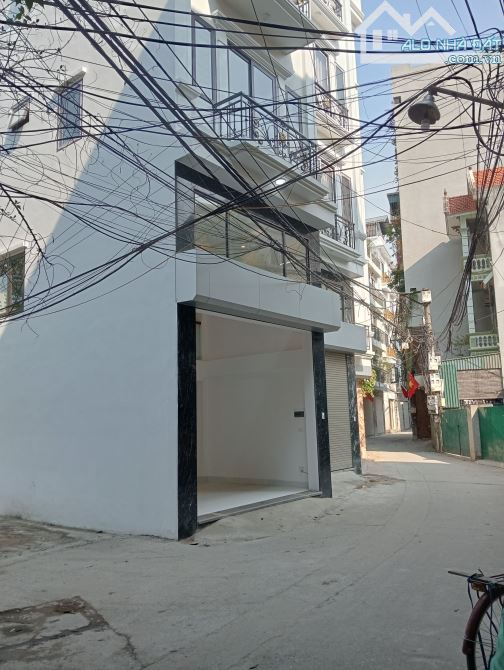 Nhà Cầu Bưu 40m2 5 tầng  ô tô ngủ trong nhà  7,6 tỷ