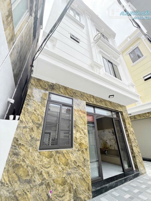 Hàng hiếm NHÀ 3 TẦNG XÂY MỚI LÔ GÓC 2 MẶT THOÁNG  🍀 Ngõ 246B Đà Nẵng(Toàn Lộc),Ngô Quyền,