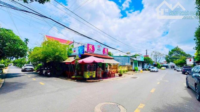 Bán lô đất dãy trọ ngang 10m dài 27m. Cách đường Giải Phóng 100m