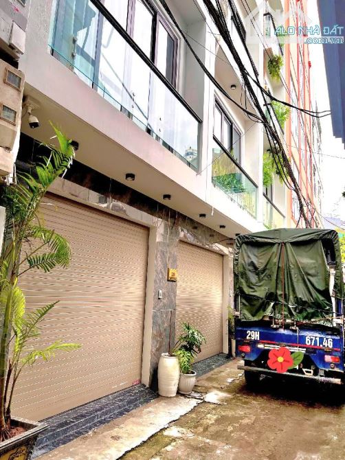 Bán nhà gần Aeon.mall.Long Biên, 7tỷ3, 35m, 5tầng, 3PN, 4WC, ô tô đỗ cửa, kinh doanh nhỏ.