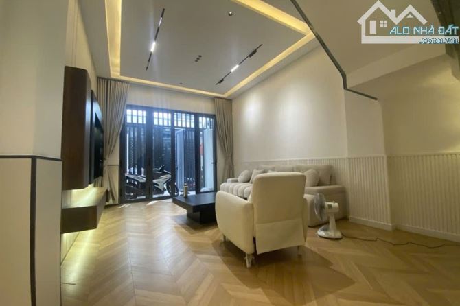 Bán nhà hẻm xe hơi, Phan Huy Ích, Tân Bình, 60 m² (4m x 15m), 4 phòng - Giá 8.5 tỷ TL