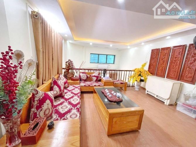 BÁN NHÀ TẢ THANH OAI DÂN XÂY – LÔ GÓC – Ô TÔ ĐỖ CỬA – FULL NỘI THẤT GỖ XỊN CHỈ 5.7 TỶ