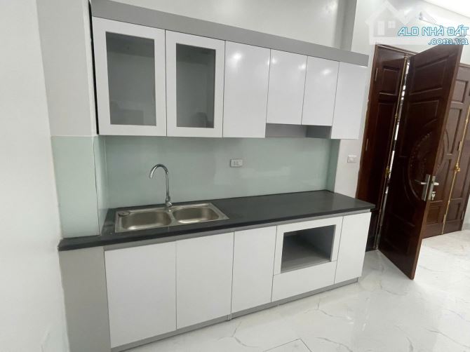 Xuân Đỉnh – 31m², 6 tầng, thang máy, full nội thất VIP