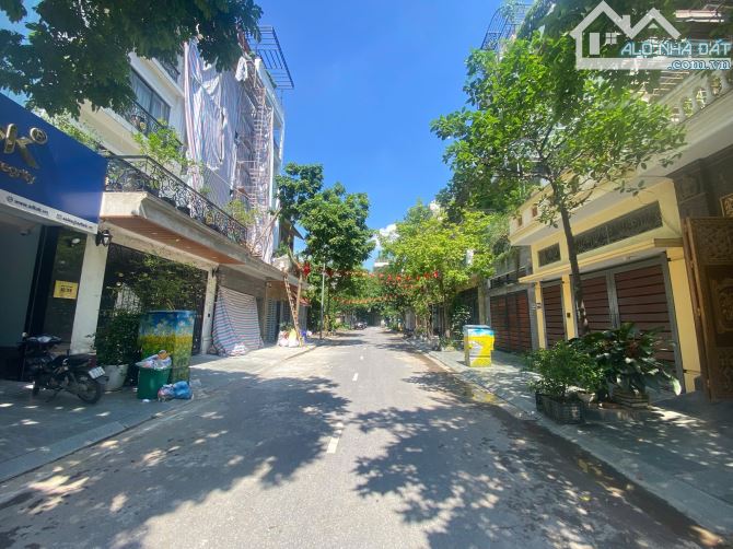 Bán Gấp Nhà Đẹp Triều Khúc – Thanh Xuân 65m², 11 Phòng, 7 Tầng, Gần Đại Học Giao Thông Vận