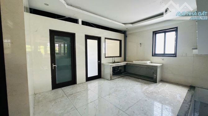 🌴✨ NHÀ 3.5 TẦNG 2 MẶT THOÁNG – MẶT TIỀN CỬA ĐẠI, HỘI AN | 219m² – 15,9 TỶ ✨🏡
