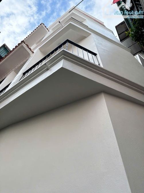 Lô Góc- Hoàng Hoa Thám - Thụy KHuê, 10m ra ô tô, DT 50m, chào 10.5 tỷ