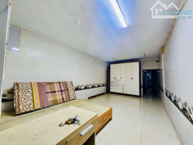 BÁN TẬP THỂ KDTẦNG 1  – Ô TÔ  – NGÕ 328 NGUYỄN TRÃI, THANH XUÂN. 120M - 2N. 5,29 TỶ.