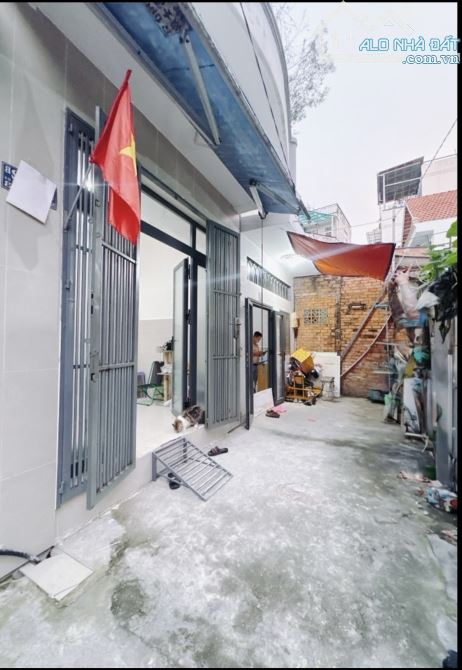 (#4165) - NHÀ 2 TẦNG TẠI TÔN THẤT THUYẾT F15 Q4 . KHU DC HIỆN HỮU KHÔNG QH