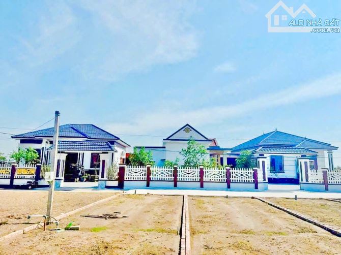 Đất sát biển giá rẻ - 80m2 full thổ cư - Đường rộng 9m - có vỉa hè - Giá nhỉnh 1tỷ