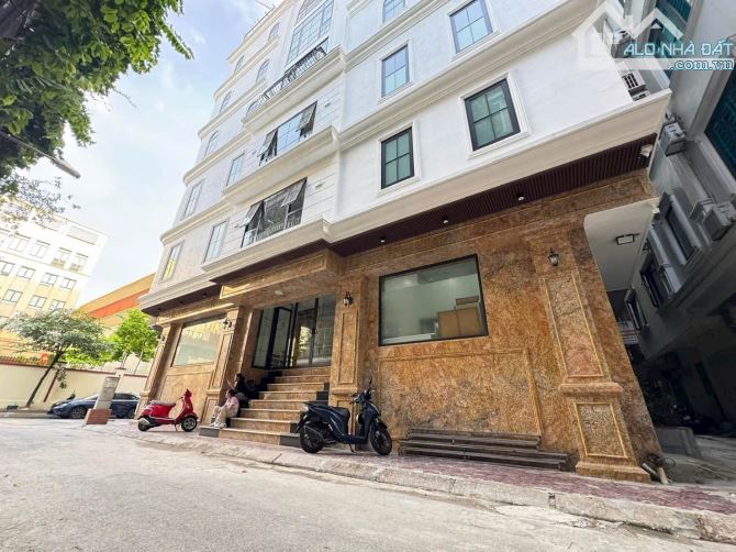 bán nhà Mặt phố Hoàng Sâm, Cầu Giấy, Lô góc, 3 Thoáng, Kinh doanh DT 80m, 8 Tầng, MT 18m