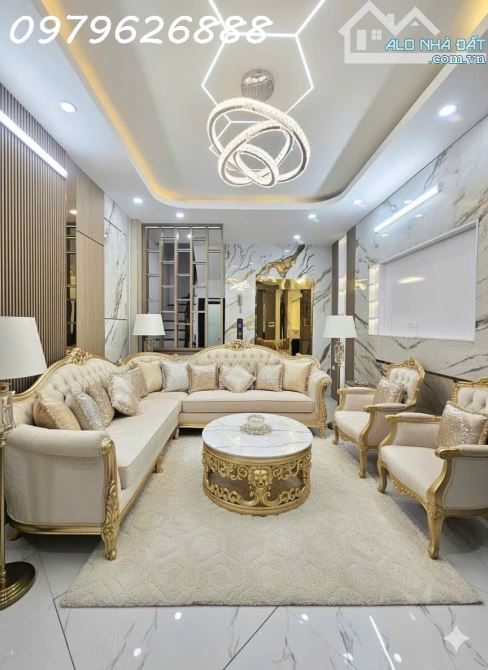 NHÀ PHỐ HOÀNG QUỐC VIỆT. FULL NỘI THẤT CAO CẤP, THANG MÁY,  Ô TÔ VÀO NHÀ. CHỈ VIỆC XÁCH