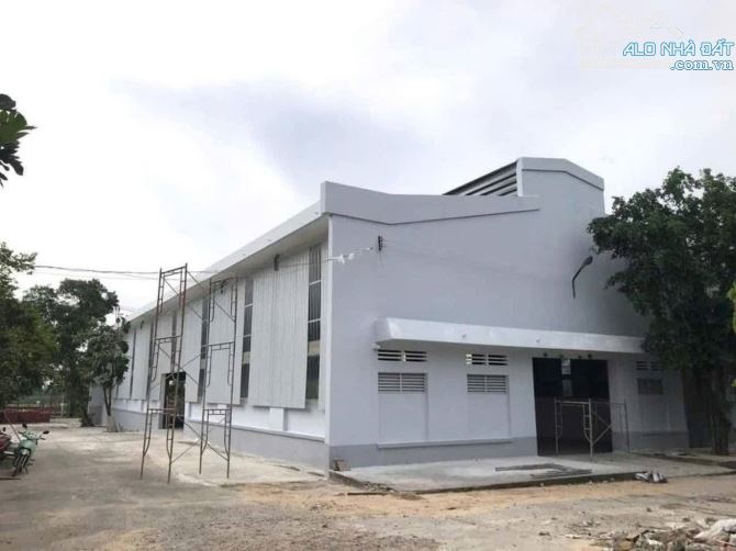 Bán nhà mặt tiền 8.318m2 giá 175 tỷ Đường Dương Công Khi