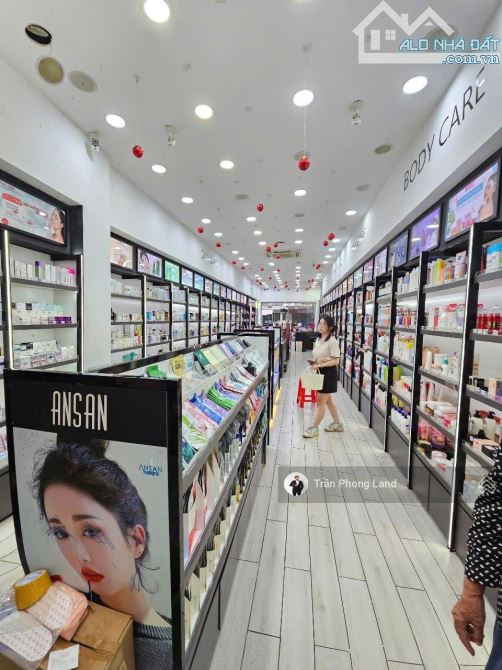 Cho Thuê Mặt tiền 80m2  - Trần Quang Khải P. Tân Định Quận 1 - 20tr/tháng