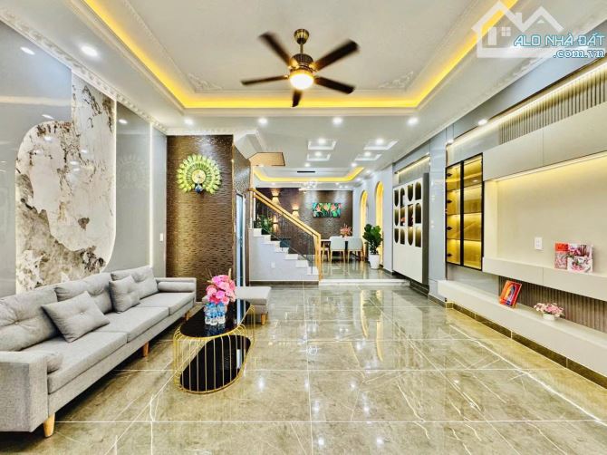 Bán nhà gần CV Gia Định - Đ. Nguyễn Kiệm, Phú Nhuận. Giá: 4 Tỷ 620 / 66m2. Hẻm 5m thông