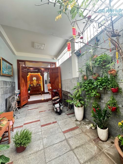 🏡 BÁN NHÀ SIÊU ĐẸP NGAY LÊ TRỌNG TẤN – 3 TẦNG SANG TRỌNG – HẺM XE HƠI THÔNG TỨ TUNG 🚗