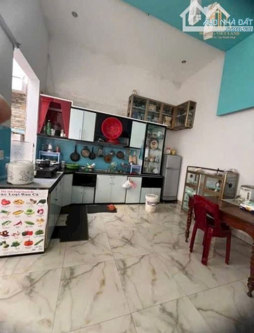 BÁN NHÀ CẤP 4 MẶT TIỀN ĐƯỜNG ĐỖ XUÂN HỢP - DT: 5x21m - H: BẮC - TC: 60m2 - 4,6 TỶ