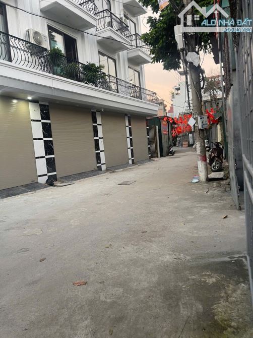 🌟 BÁN NHÀ LĨNH NAM – HÀ NỘI 🌟 💥 Ô TÔ TRÁNH – LÔ GÓC – THANG MÁY NHẬP KHẨU – NHÀ MỚI KÍN