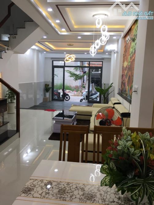 Giá tốt khu Bàu Cát - Mặt tiền Phan Sào Nam, Tân Bình. DT: 4.7x20m, giá chỉ 16.5 tỷ