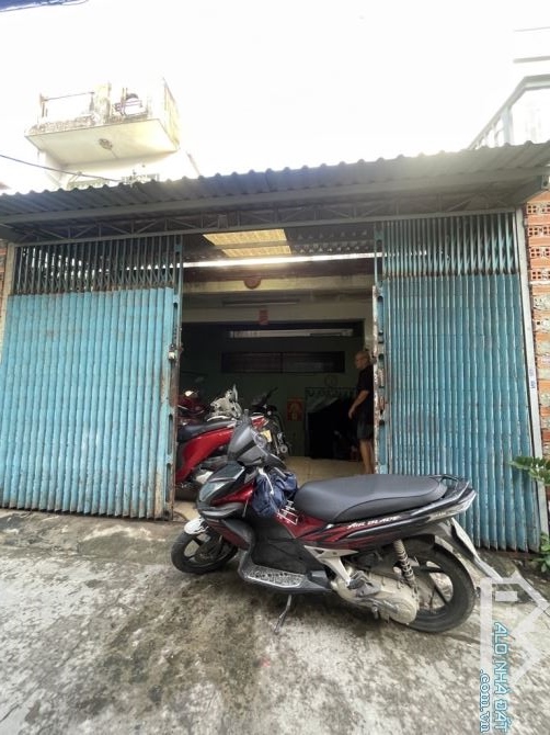 B.ÁN NH.À Hậu Giang q.6 9.7 Tỉ -Ngang 5 dài 15  -Hẻm 5m xe hơi vào nhà.  -Vị trí cực đẹp,