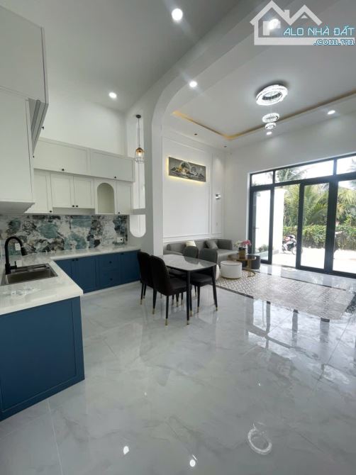 ✨ 2 CĂN NHÀ MỚI – TÂN CỔ ĐIỂN FULL NỘI THẤT ✨
