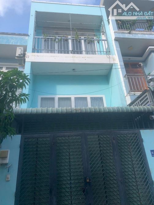 Nhà 3 tầng, hẻm xe hơi, P. Phú Hữu Q9 giá 4,5 tỷ/51m2