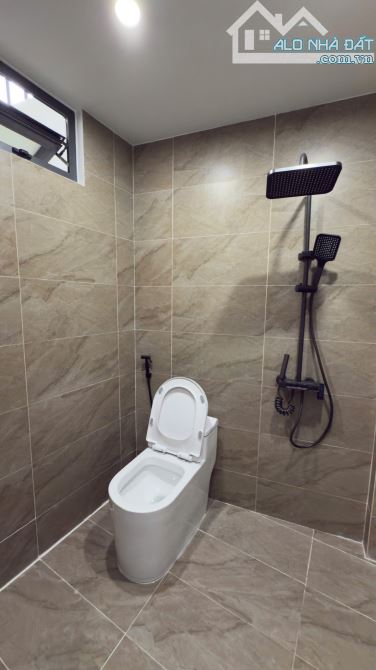 BÁN NHÀ 2 TẦNG DIÊN TOÀN RỘNG 84,1M2 CHỈ 2TỶ450TR GẦN ĐƯỜNG NGUYỄN TRÃI