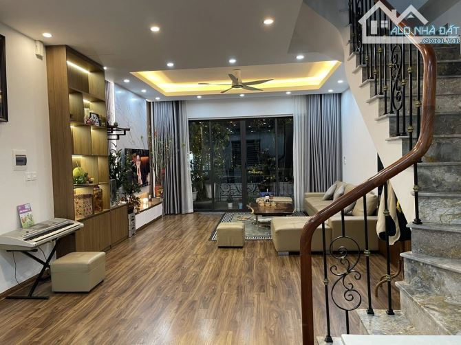 Bán nhà 5 tầng 60m tại Khu đất dịch vụ Tân Tây Đô, Quốc lộ 32, Đan Phượng, Hà Nội, 60m2
