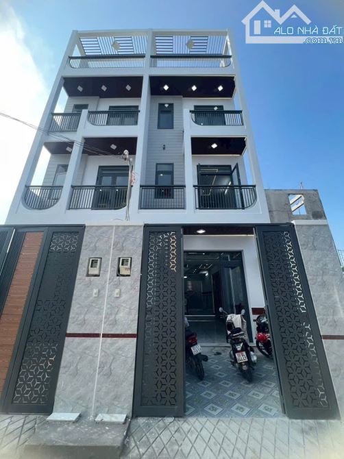 Nhà 4 tầng đường Nguyễn Duy Trinh giá 6,5 tỷ/68m2