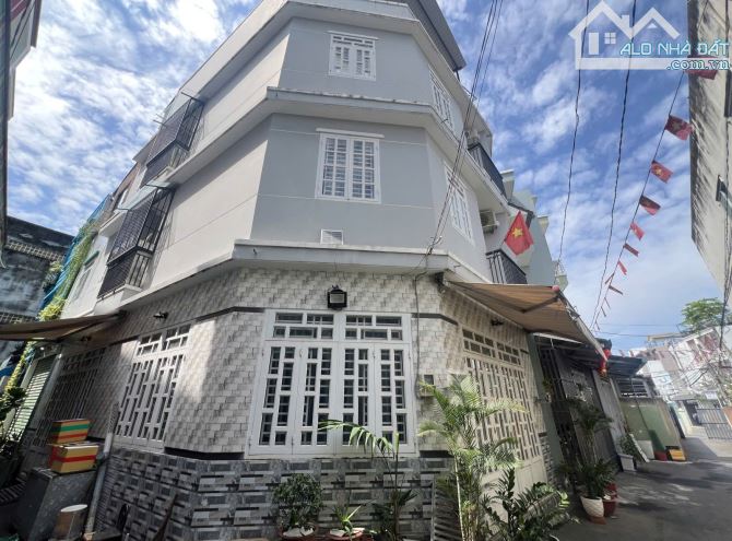 Bán nhà vị trí đẹp,hẻm xe hơi 7 chỗ đậu cửa, gần BV Lê Văn Thịnh, nhà 4 tầng BTCT 4pn - 6.