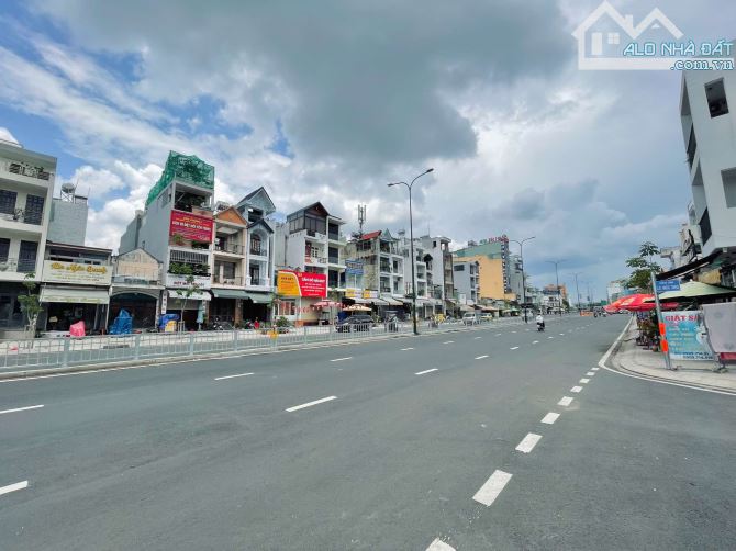 Gần mặt tiền, hẻm nhựa 5m, 99m2, 3pn, Dương Quảng Hàm, Q. Gò vấp
