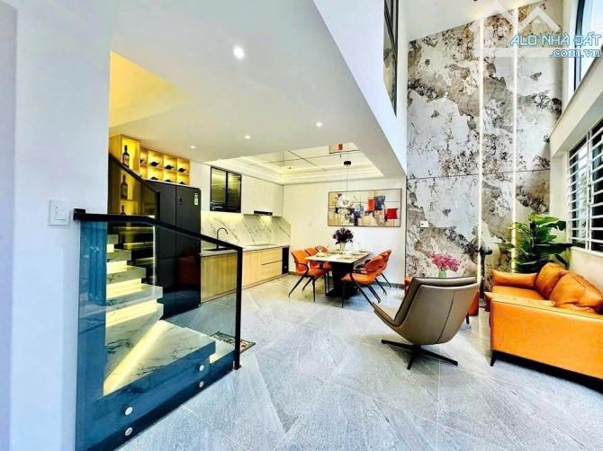 Bán nhà MT đường Phan Văn Sửu, phường 13 Tân Bình; 7*14m 4 tầng