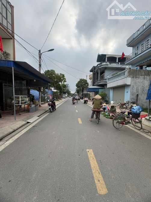 Ms Linh-Siêu đẹp nhà 1 tầng dân xây chắc chắn mặt chợ Lương Quán, Nam Sơn, An Dương
