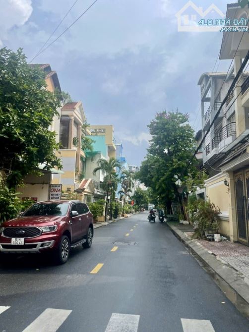 Bán nhà Mặt Tiền hẻm kinh doanh, 5 tầng, gần Sân Bay, 60m2, Giá 6 tỷ 8, Quang Trung, Gò Vấ