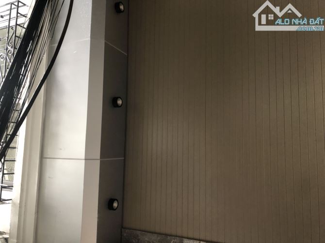 BÁN NHÀ KIM MÃ -DÂN MỚI XÂY - 2 THOÁNG - NGÕ NÔNG - GẦN Ô TÔ - 32M*5T - 7.6 TỶ