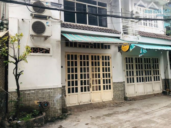 [ BÁN ĐẤT TẶNG NHÀ CẤP 3 ] ĐƯỜNG NƠ TRANG LONG 9,5X10M - CÁCH MẶT TIỀN 15M