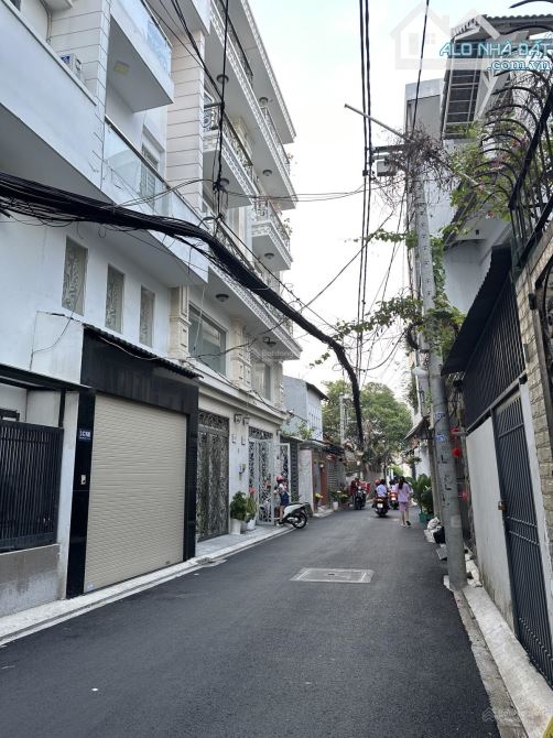 Nhà 5 tầng  BTCT - Xe Hơi -  cách MT 3 Căn 60m2 Hoàn Công Đủ - Mới - Khu Cao Tầng
