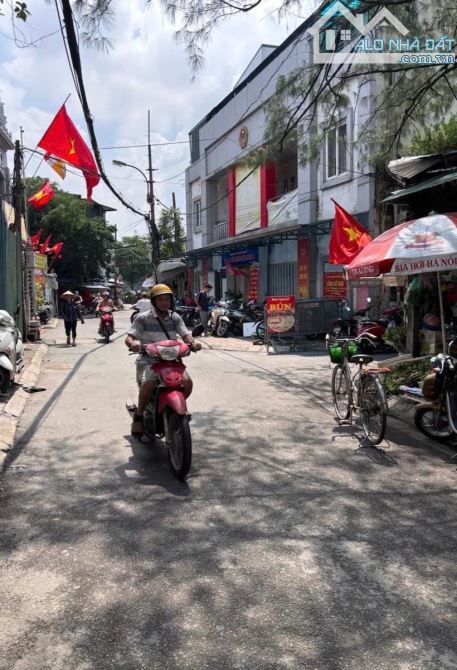 Bán đất ngõ Văn Chương, Đống Đa, ngõ ô tô, vỉa hè, kinh doanh, 419m2, mặt tiền gần 12m