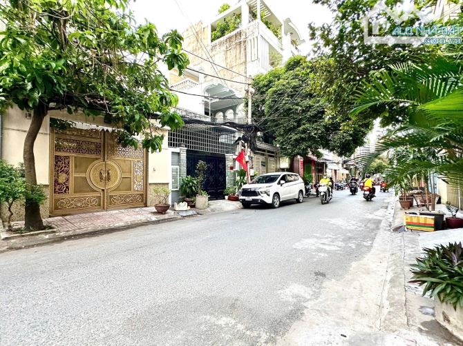 BÁN NHÀ QUẬN 10 - Hầm + 7 tầng - kinh doanh - nhà mới - dân trí