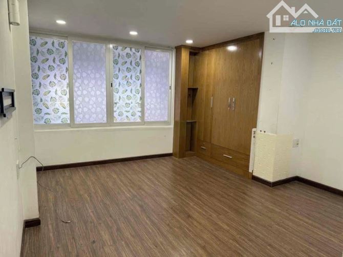 Bán Nhà Bình Thạnh Hẻm 8M Phan Văn Trị 3 Tầng - 4x15M Gần ĐH Văn Lang chỉ 10.7 Tỷ TL