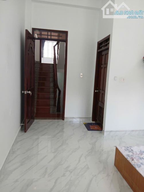 Nhà đẹp 3 Tầng, Trung Mỹ Tây 03 DT 4x17m Giá 6,5 tỷ còn TL: